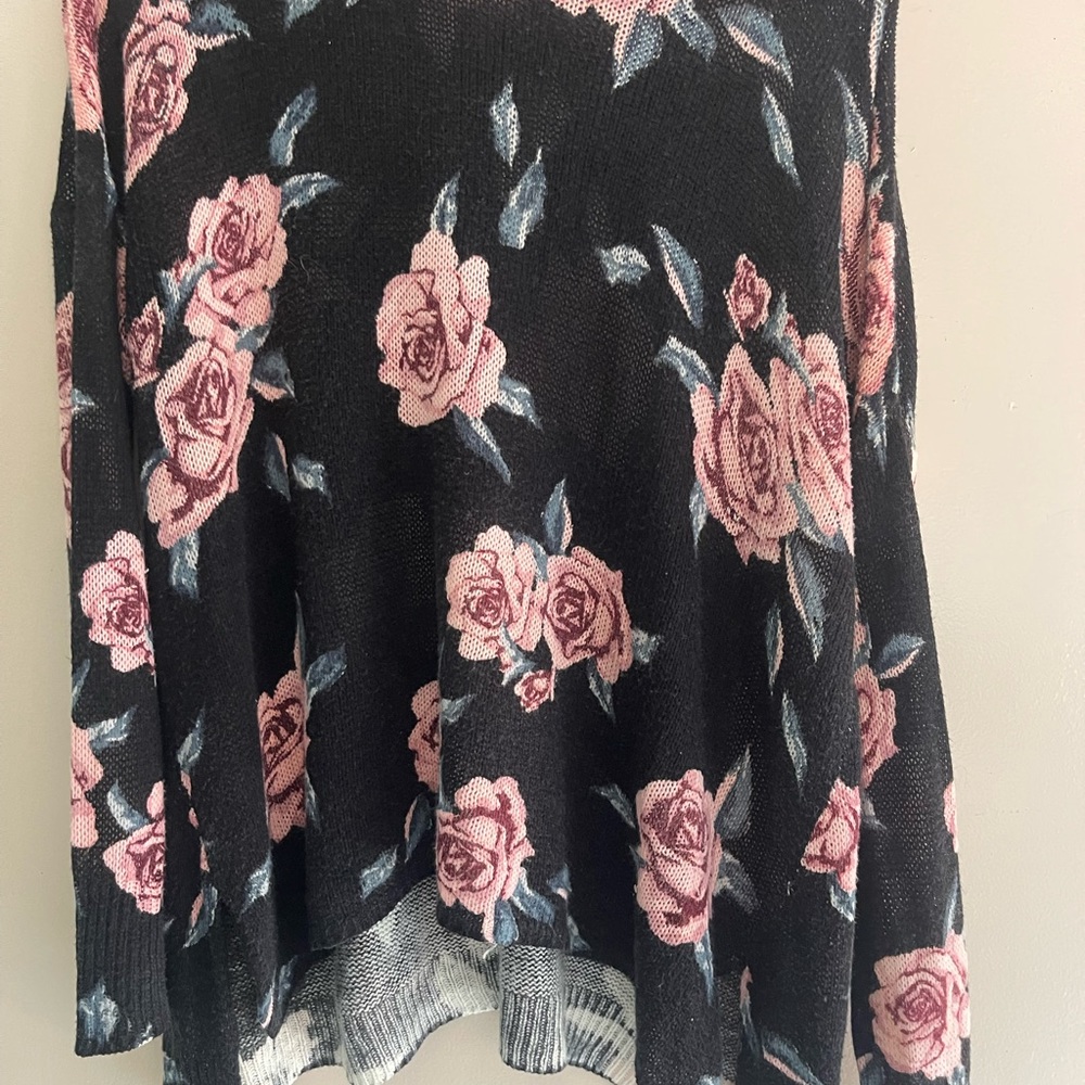 Long sleeved Mumu sweater - size small but fits a large!